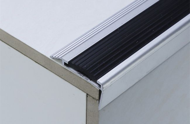 Aluminum Stair Nosing